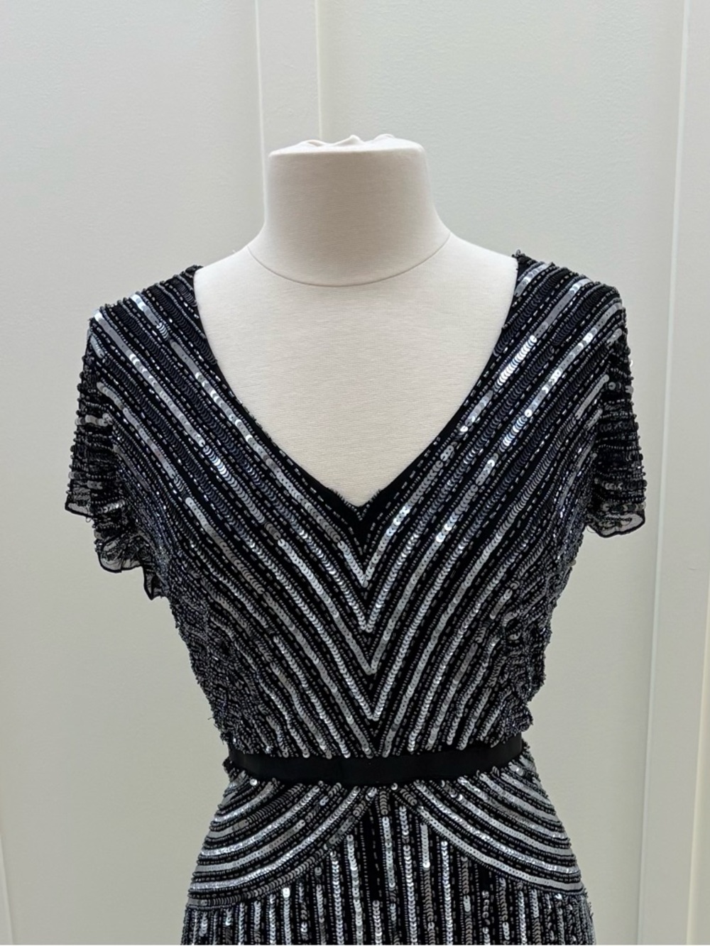 Adrianna Papell Black and Silver Sequin V-Neck Maxi Dress - Picture 3 of 4